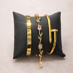 GoldenBloom™ – 3-Piece Elegant Bracelet Collection